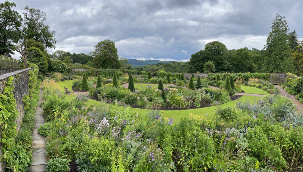 Aberglasney Gardens